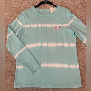 Vineyard Vines Tie Dye Whale LS Graphic Tee
